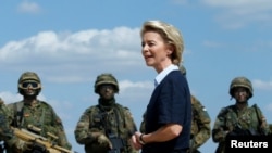 Federal Savunma Bakanı von der Leyen