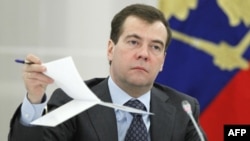 Президент Медведев уволил 7 генералов МВД