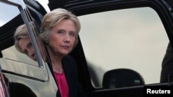 លោកស្រី​ហ៊ីលឡារី គ្លីនតុន​ (Hillary Clinton) មាន​គម្រោង​ត្រឡប់​មក​ធ្វើ​យុទ្ធនាការ​ឃោសនា​បោះ​ឆ្នោត​វិញ​នៅ​ថ្ងៃ​ព្រហស្បតិ៍​ស្អែក បន្ទាប់​ពី​លោកស្រី​បាន​សម្រាក​អស់​រយៈពេល​ពីរ​បី​ថ្ងៃ​ដើម្បី​ឲ្យ​បាន​ធូរ​ស្បើយ​ពី​ជំងឺ​រលាក​សួត។