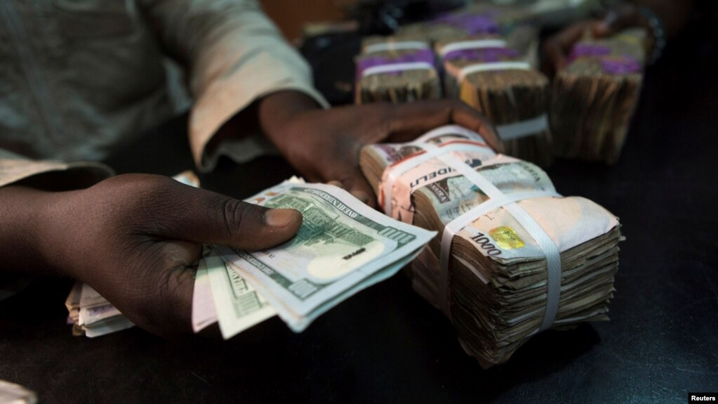 Cur Naira To Dollar Exchange Rate New Wallpaper Hd Naira At Currency Exchange In Lagos Nigeria Lawmakers Worry About Gap Between Official Black Market