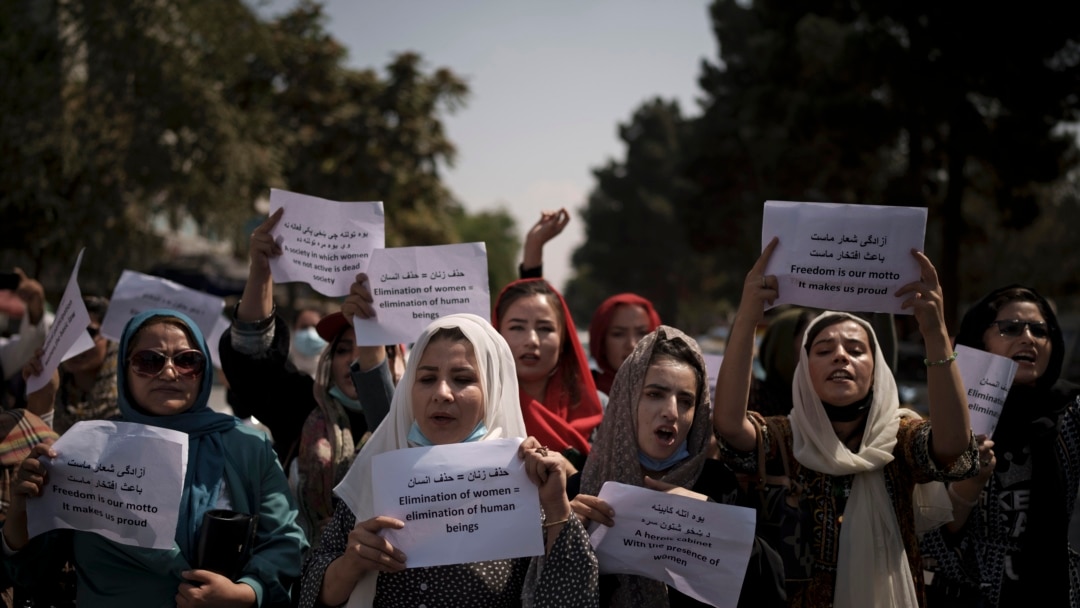 په کابل کې مېرمنو د طالبانو د واکمنۍ په ضد یو شمېر مظاهرې کړي دي