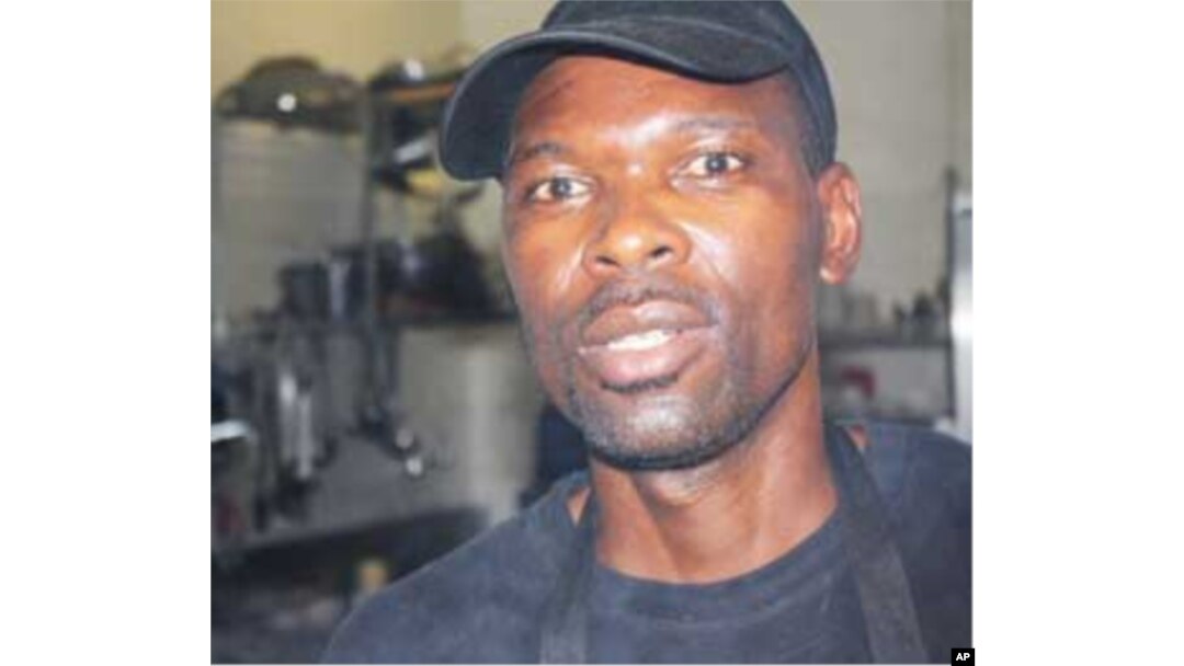 Zimbabwean steak griller Peter Mahiangu is looking forward to preparing food for tourists during South Africa's World Cup