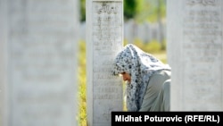 U okolini Srebrenice pronađeno je i identificirano više od sedam hiljada posmrtnih ostataka Bošnjaka, dok se za 1100 još uvijek traga