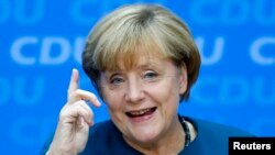 Alemania respala política de Angela Merkel quien ganó las elecciones parlamentarias.