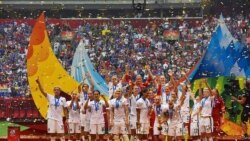 အမျိုးသားအသင်းနဲ့ လစာတူရရှိရေး ကန်အမျိုးသမီးဘောလုံးအသင်း တရားစွဲ