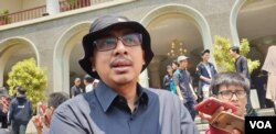 Zaenal Arifin Mochtar, pakar hukum UGM dan aktivis anti korupsi.(Foto:VOA/ Nurhadi)