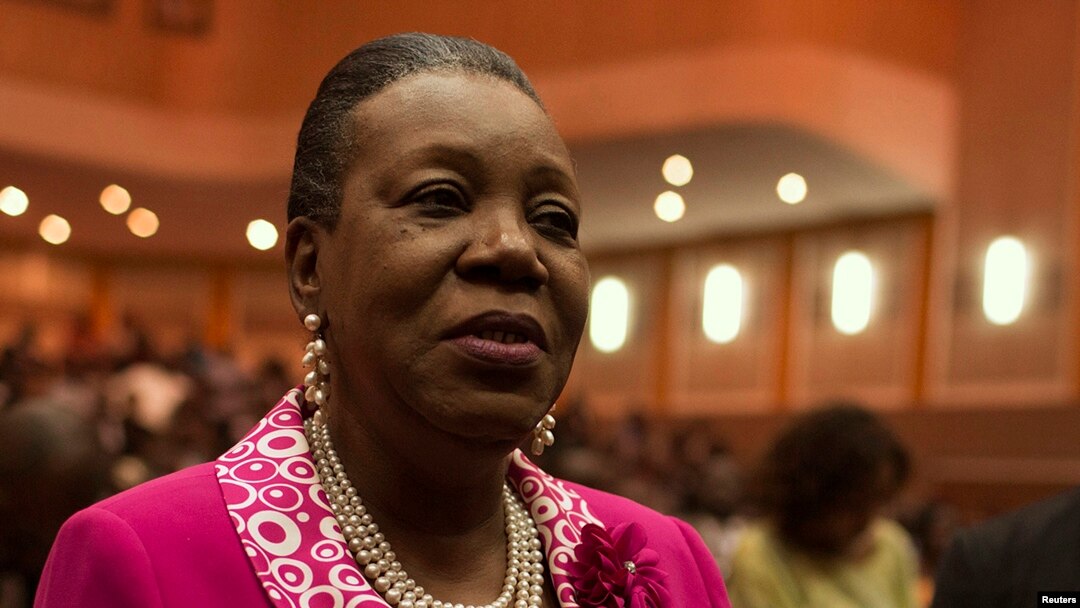 Catherine Samba-Panza reacts after she was elected as Central African Republic's interim president in Bangui, Jan. 20, 2014.