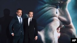 Reditelj Tod Filips i Hoakin Finiks na premijeri filma "Džoker"