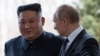 Ông Kim Jong Un và ông Putin trong cuộc gặp hôm 25/4.
