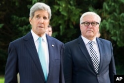 Ngoại trưởng Mỹ John Kerry và Ngoại trưởng Đức Frank-Walter Steinmeier tại Villa Borsig, Berlin, ngày 20 tháng 9, 2015.