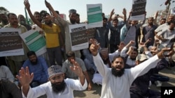 آسیہ بی بی کی بریت کے فیصلے کے خلاف ملک بھر میں مذہبی جماعتوں نے احتجاج کیا (فائل فوٹو)