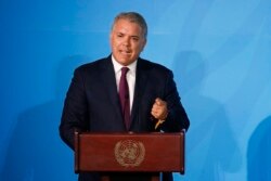 Archivo - El presidente de Colombia, Iván Duque, dice que está abierto a diálogo.