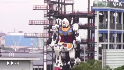 Giant robot comes to life in Japan