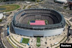 میٹ لائف اسٹیڈیم کا فضائی نظارہ جہاں عالمی فٹ بال کپ مقابلے ہوں گے