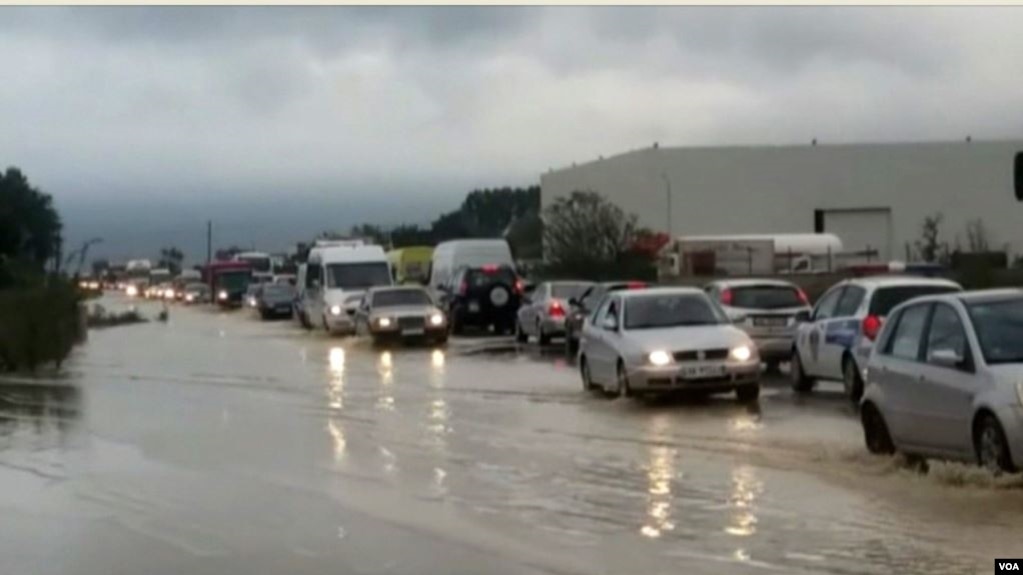 Zgjerohet sipërfaqja e përmbytjeve në Shkodër