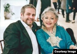 Erna Widayati bersama suaminya, Patrick (foto courtesy)