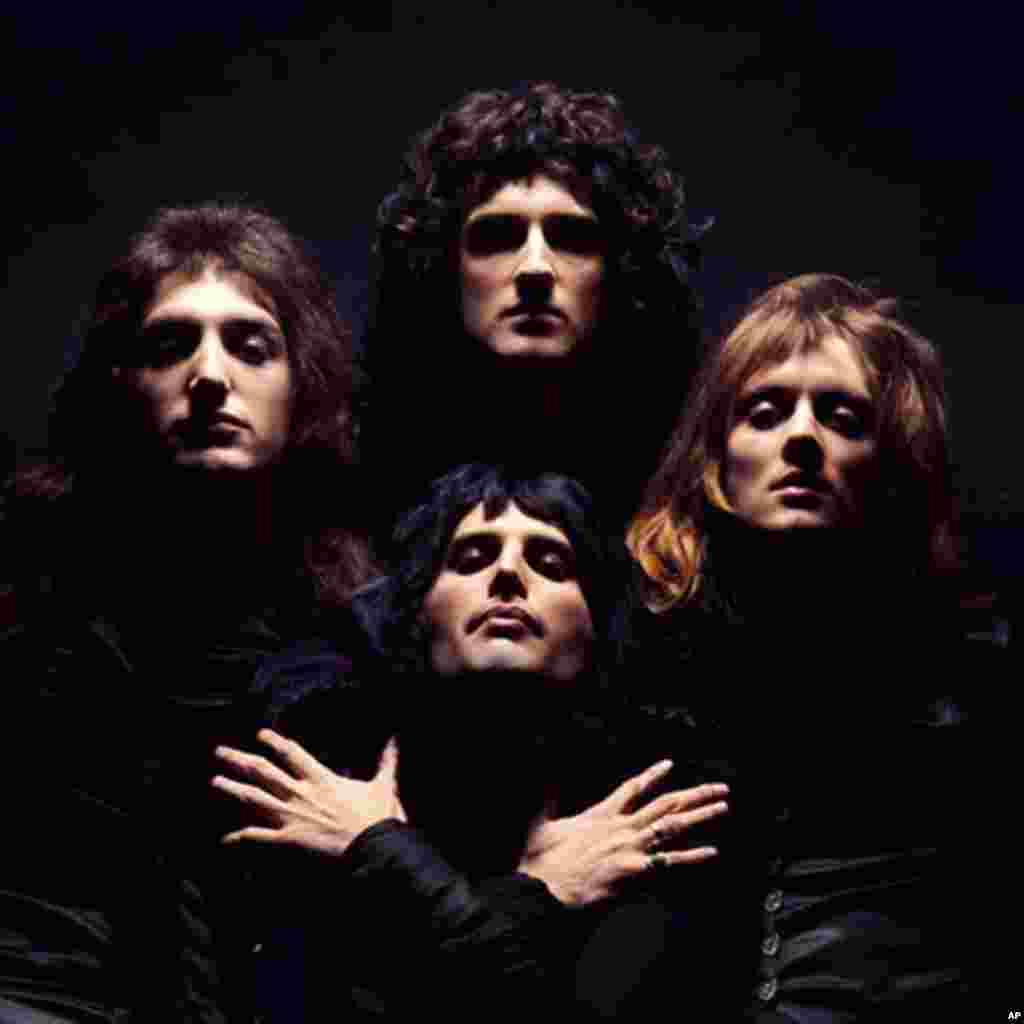 Queen II album cover, 1974 (Copyright Mick Rock 2012)