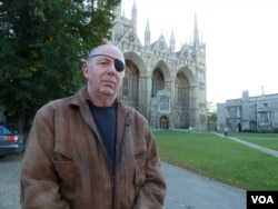 John Whitby, a UK Independence Party member of the Peterborough, England, city council, said on Oct. 12, 2016, that voted to accept the refugees. He said his constituents’ concerns focused on making a responsible, thoughtful decision. (L. Ramirez/VOA)