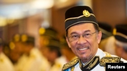 马来西亚反对派领导人安华2013年出席议会开幕式。