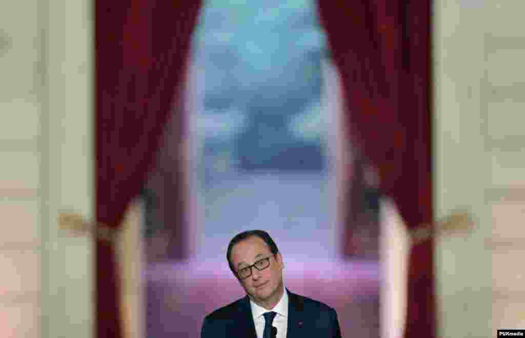 French President Francois Hollande addresses a news conference at the Elysee Palace in Paris. 
