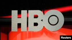 Logo HBO,Home Box Office, jaringan TV kabel premium, yang dimiliki oleh Time Warner, di Beverly Hills, California, 1 Agustus 2012. (Foto:Dok) 