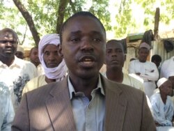 Ndingamnayal Nely Versinis, président du collectif tchadien contre la vie chère, au Tchad, le 7 janvier 2020. (VOA/André Kodmadjingar)