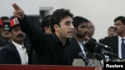 Bilawal Bhutto Zardari, son of assassinated former Pakistani prime minister Benazir Bhutto, makes a speech to launch his political career during the fifth anniversary of his mother's death, at the Bhutto family mausoleum in Garhi Khuda Bakhsh, near Larkan