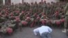 Des soldats se rendent au bureau du Premier ministre en Ethiopie