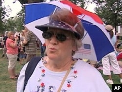 Janice Lippincot who attended the Beck Rally on the National Mall, 25 Aug 2010 is not critical of Islam