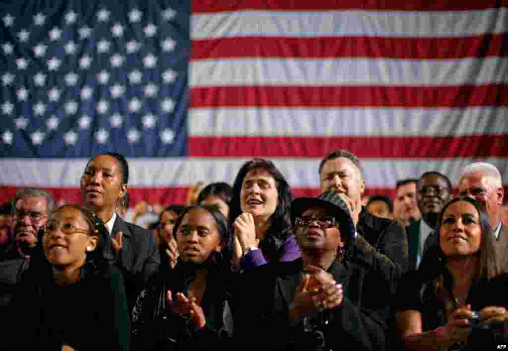 April 21: Supporters listen to U.S. President Barack Obama speak at a fundraiser in Los Angeles, California. (Reuters/Jim Young)