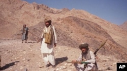 Beberapa militan kelompok Taliban Afghanistan (foto: dok). Tahun 2016 ditandai dengan bangkitnya kembali kelompok militan ini.