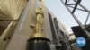La noche de los Oscars, transmitida desde el teatro Dolby de Los Ángeles, no tendrá un anfitrión por segundo año consecutivo. 