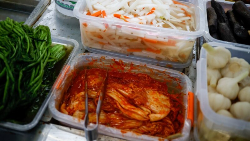 South Korean, Chinese Internet Users Disagree About Kimchi 