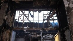 Sebuah sinagoga dibakar akibat kerusuhan antaretnis di kota Lod, Israel.