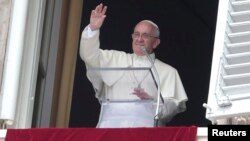 지난 8일 바티칸에서 미사를 거행하고 있는 로마 카톨릭 프란치스코 교황. (자료사진)