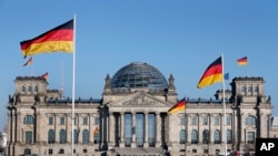 Bundestag, Avahiyê Parlamena Almaniya li Berlin