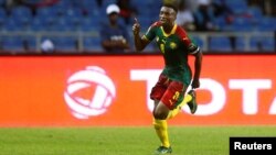 Burkina Faso faces off with Cameroon in the Africa Cup of Nations at the Stade de l'Amitie stadium in Libreville, Gabon, Jan. 14, 2017.