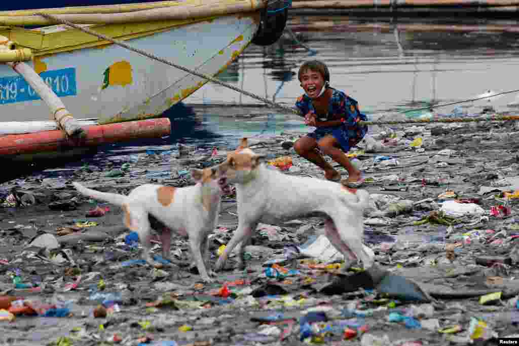 Bolalik. Manila, Filippin.