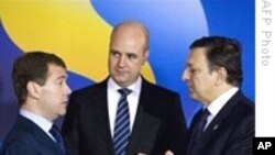 Russia, EU Meet for Mending Relations