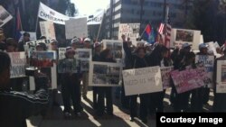 FILE - Cambodian-Americans in California held a protest in Sacramento,California. (Courtesy: Song Yoeng Ratana) 