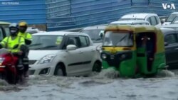 Heavy Downpour in Indian Capital Cripples Traffic 