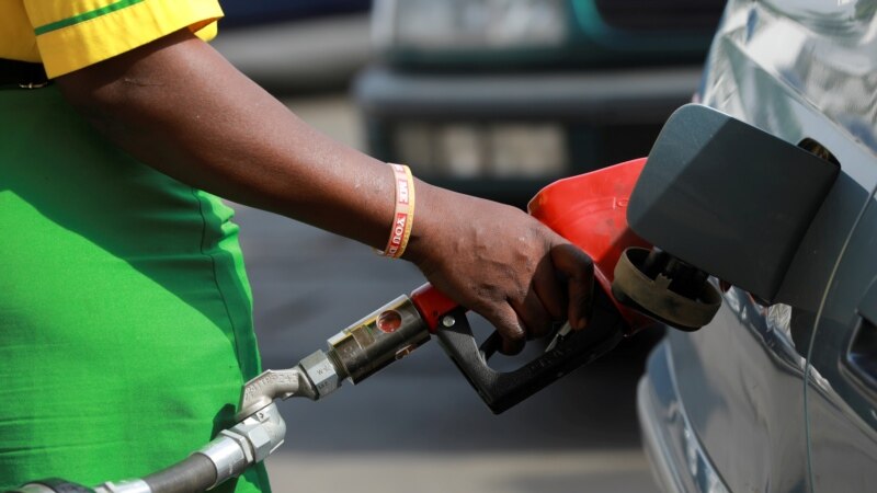 Pénurie de carburant au Burundi: de longues files d'attente devant les stations