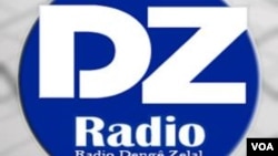 Logo ji rûpela Dengê Zelal ya Facebookê hatiye wergirtin.