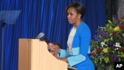 The U.S. First Lady, Michelle Obama, chose Soweto's historic Regina Mundi church to inspire Africa's youths.