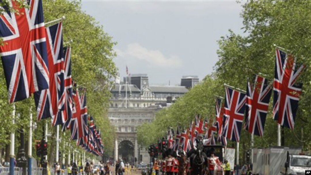 London berhias diri menyambut perayaan 60 tahun bertahtanya Ratu Inggris, Elizabeth II (30/5).