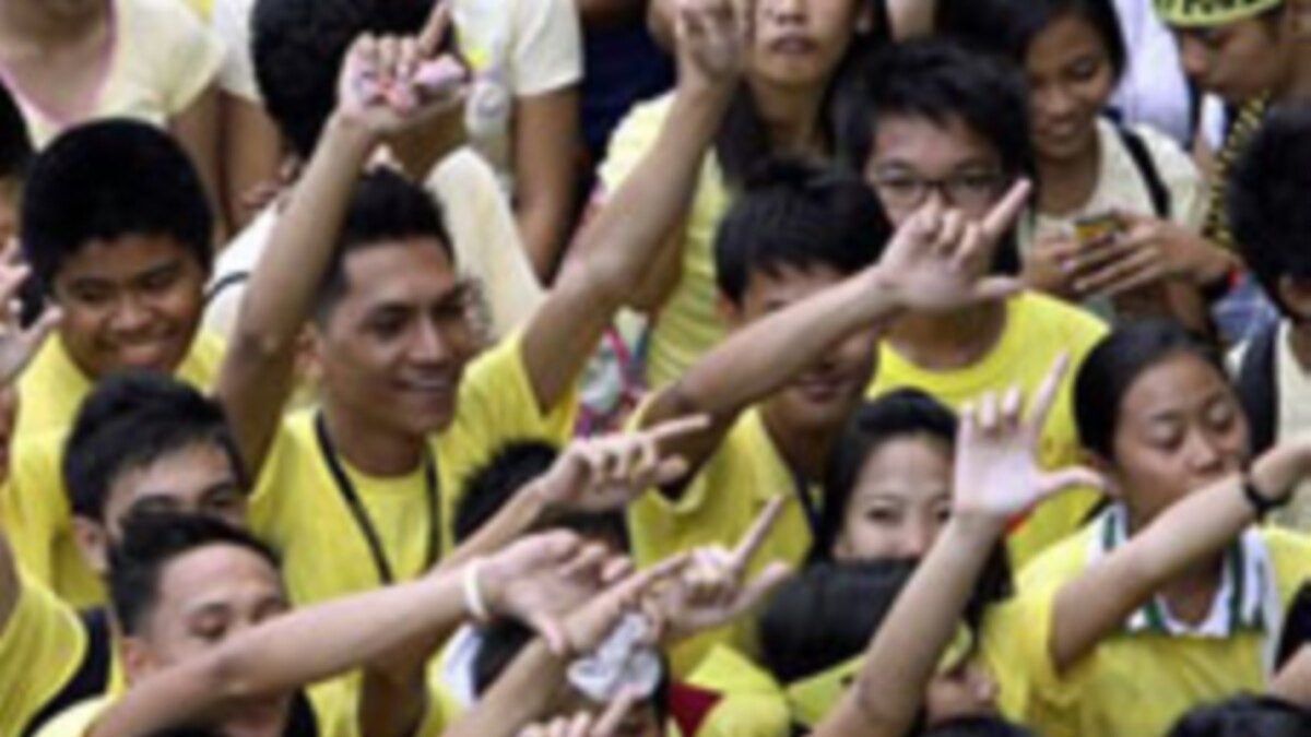 The Philippines Celebrates 25 Years Of Democracy