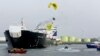 Greenpeace Berupaya Halangi Tanker Rusia Merapat ke Belanda