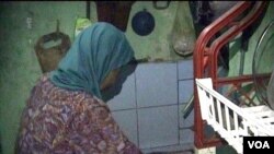 Pembantu Infal sangat diperlukan saat Lebaran.