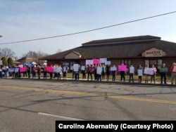 미국 인디애나주 에반스빌의 낙태 시술 병원에서 낙태 반대 집회가 열렸다. (자료사진)