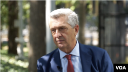 "No politizar ayuda humanitaria", pide Alto Comisionado de ACNUR, Filippo Grandi.